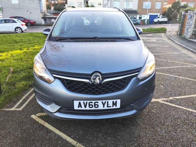 2017 Vauxhall Zafira 1.4T Design 5dr Auto