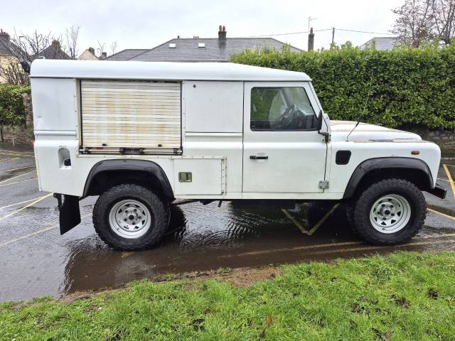 2013 Land Rover Defender Hard Top TDCi [2.2]